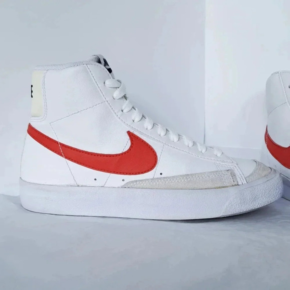 Nike Blazer GS Mid '77 White/Coconut Milk/White/Picante Red 4.5Y (23.5cm) - Picture 6 of 8